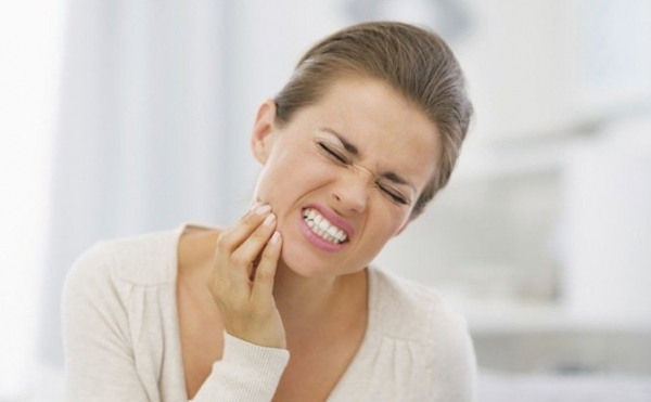 Экстренная помощь при зубной боли